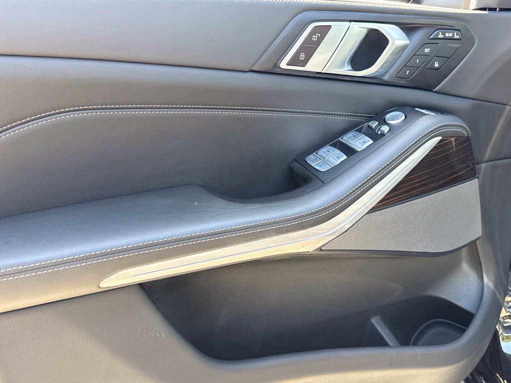 Certified 2024 BMW X7 xDrive40i AWD/4WD image 17