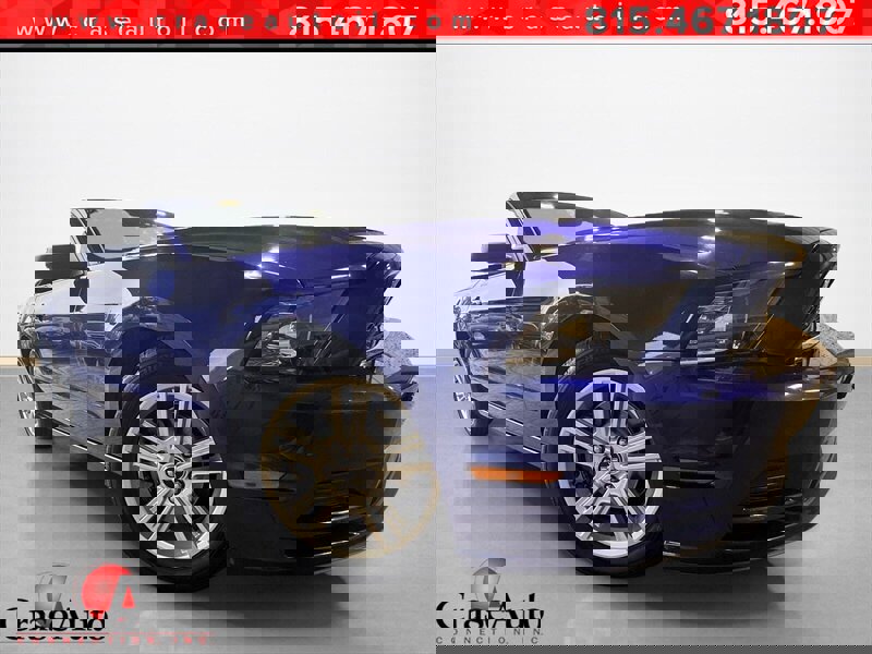 Used 2013 Ford Mustang Convertible image 1