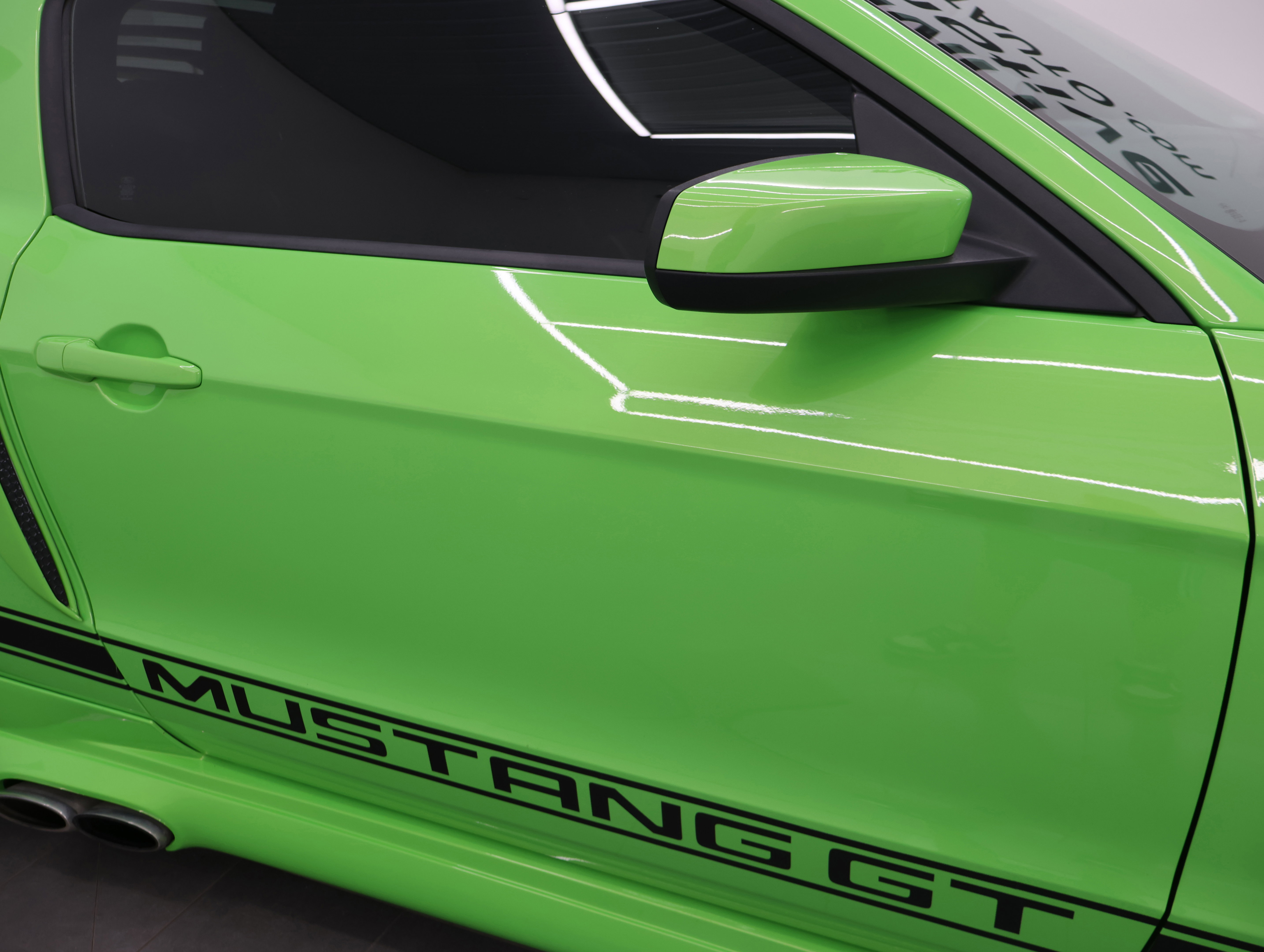 Used 2013 Ford Mustang GT Premium w/ Security Pkg image 22