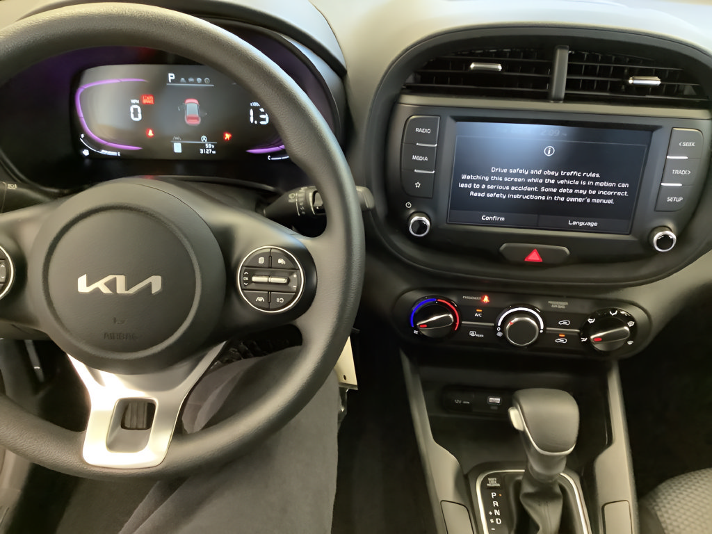 Certified 2023 Kia Soul LX FWD image 12