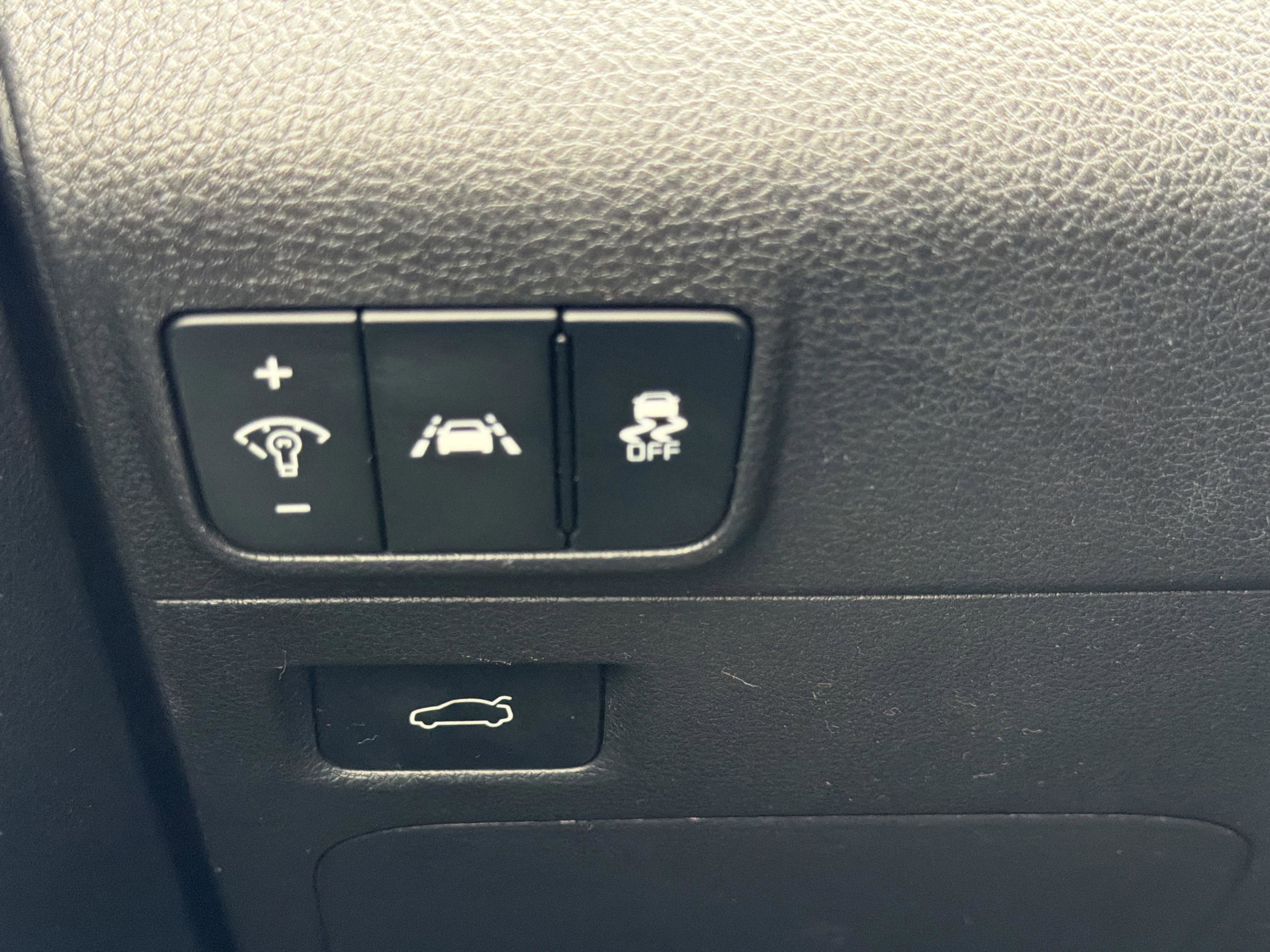 Used 2023 Kia K5 GT-Line image 19