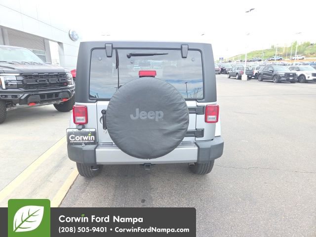 Used 2017 Jeep Wrangler Sahara w/ Connectivity Group image 6