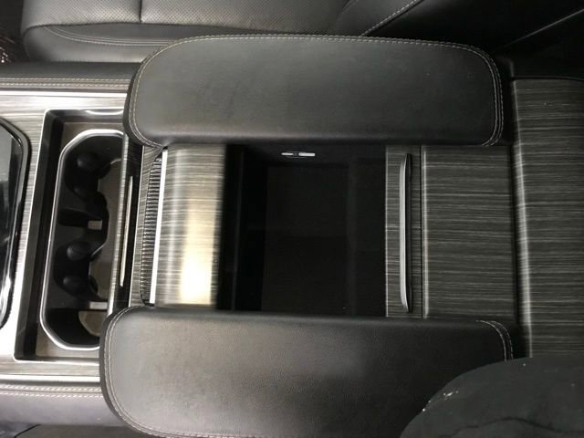 Used 2024 Jeep Wagoneer L Series II w/ Flexible Seating Group image 15