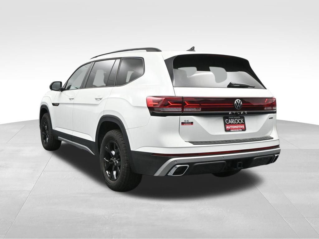 New 2025 Volkswagen Atlas Peak Edition SE image 9