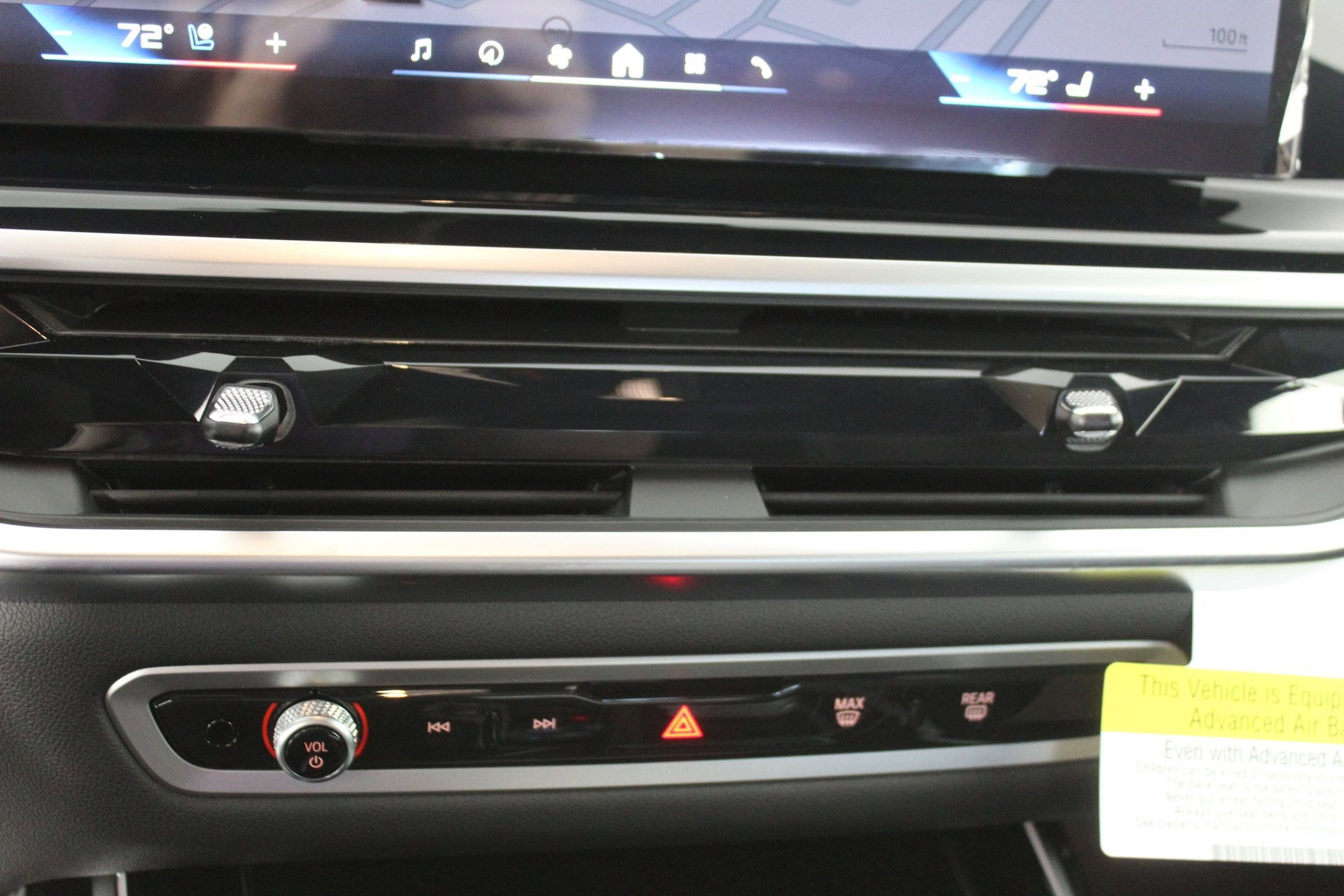 New 2026 BMW X7 M60i image 17