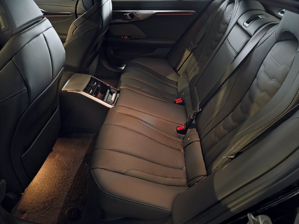 New 2026 BMW 840i w/ Driving Assistance Package RWD image 11