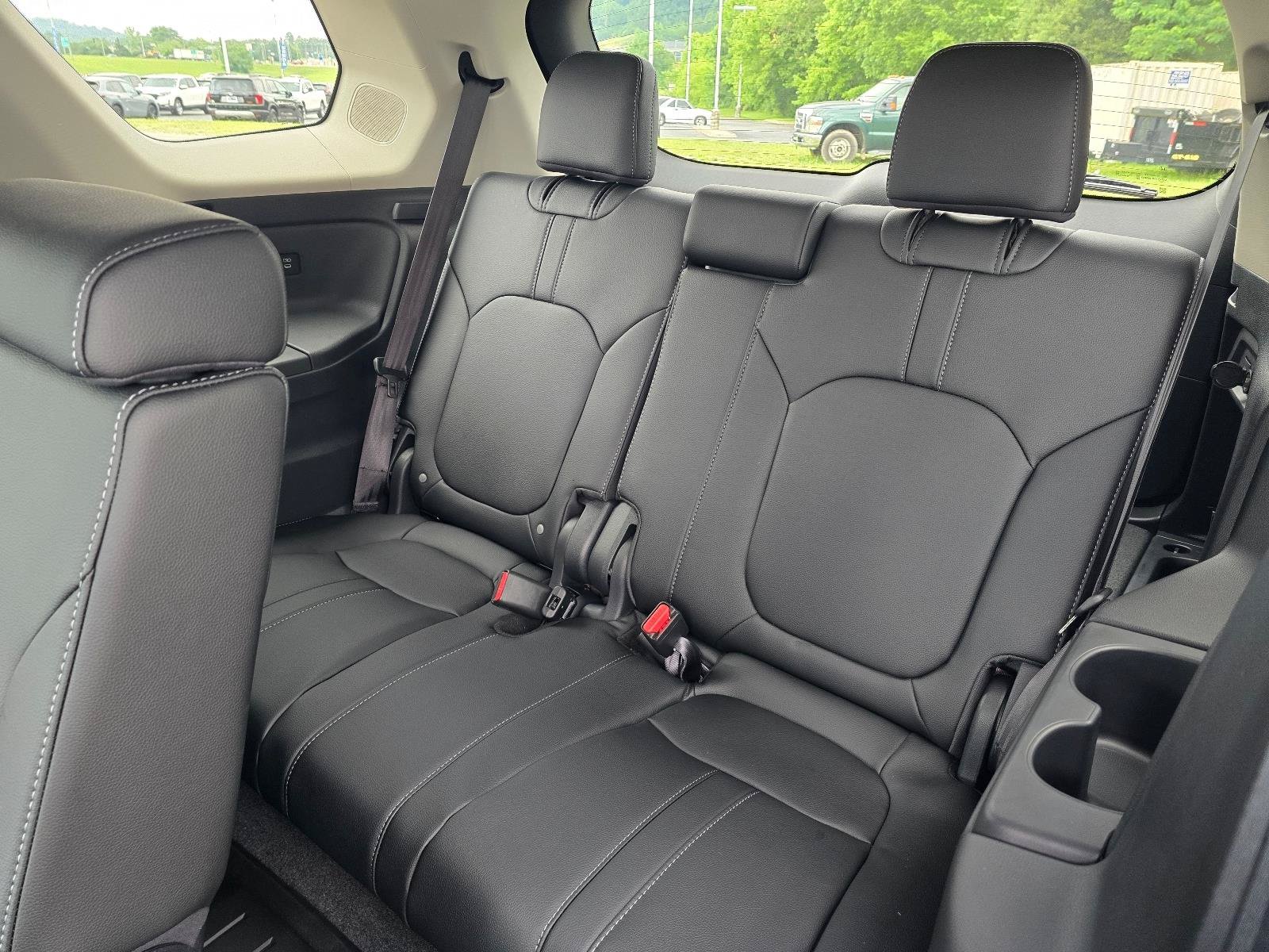 New 2026 Honda Pilot Touring image 11