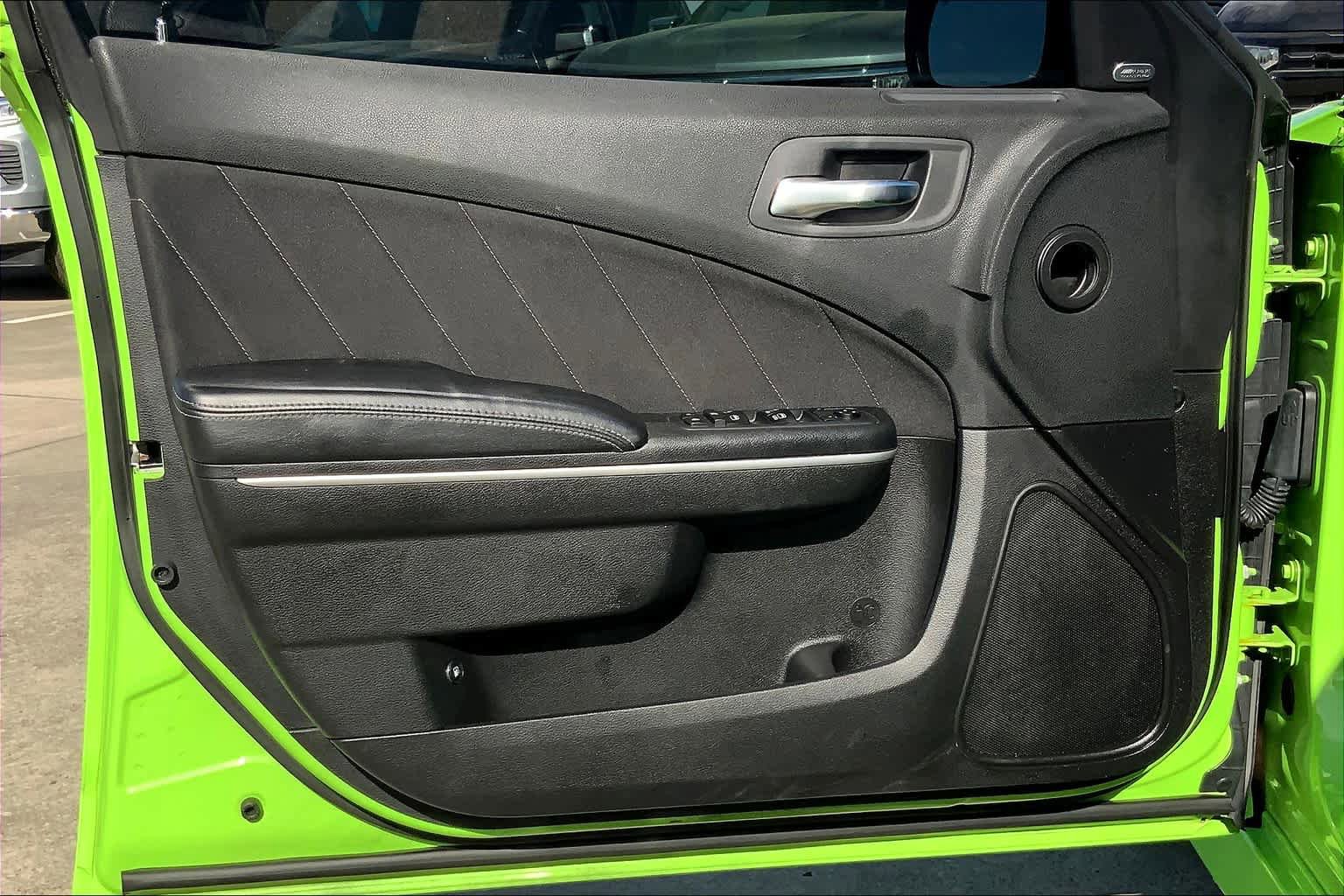 Used 2019 Dodge Charger Scat Pack RWD image 21