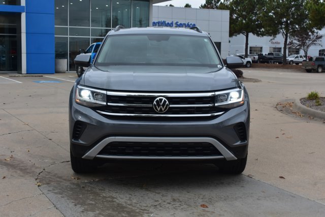 Used 2023 Volkswagen Atlas SE image 2