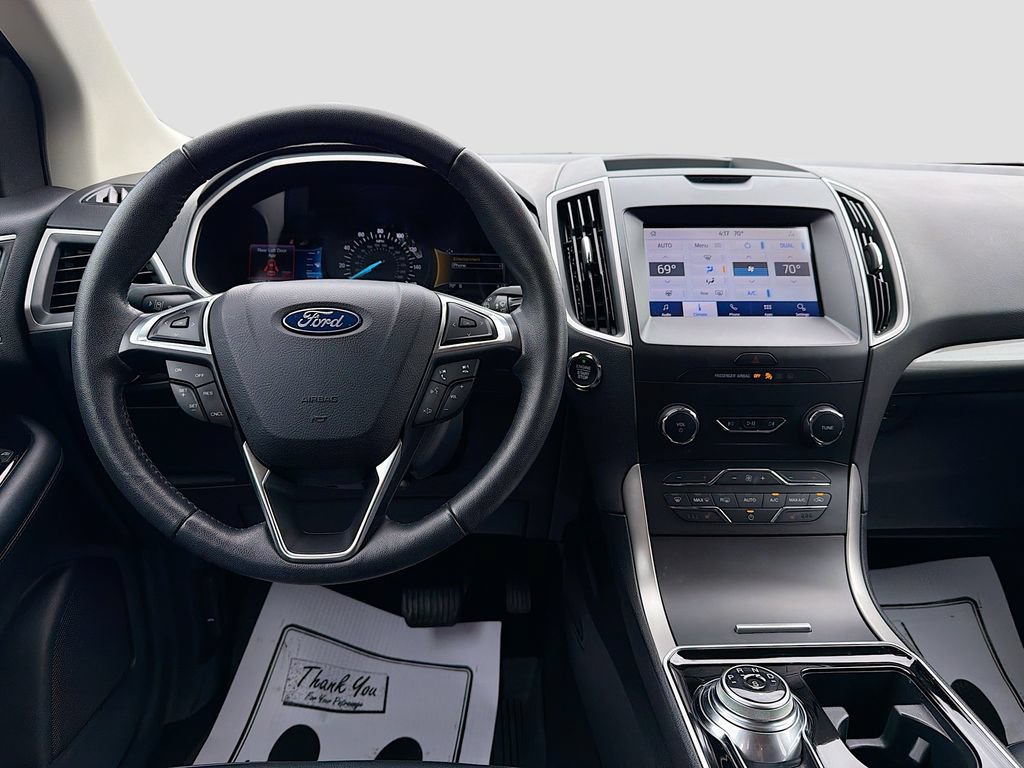 Used 2020 Ford Edge SEL w/ Cold Weather Package AWD/4WD image 23