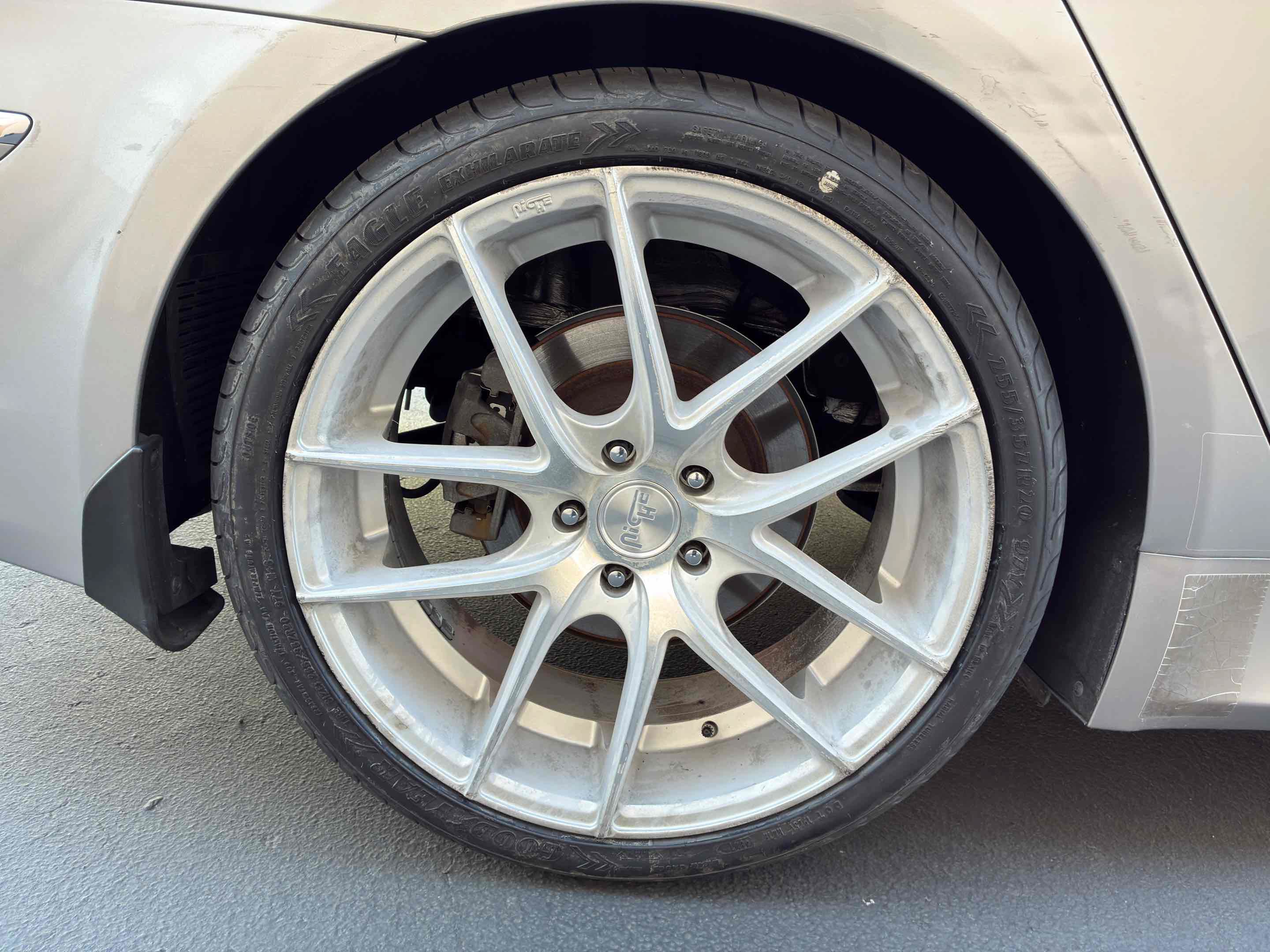 Used 2012 Hyundai Genesis 5.0 RWD image 14