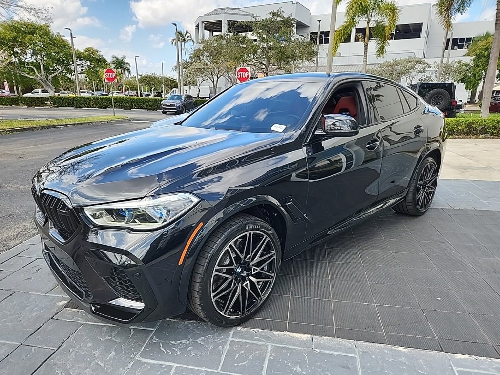 Used 2020 BMW X6 M Competition w/ Executive Package image 16