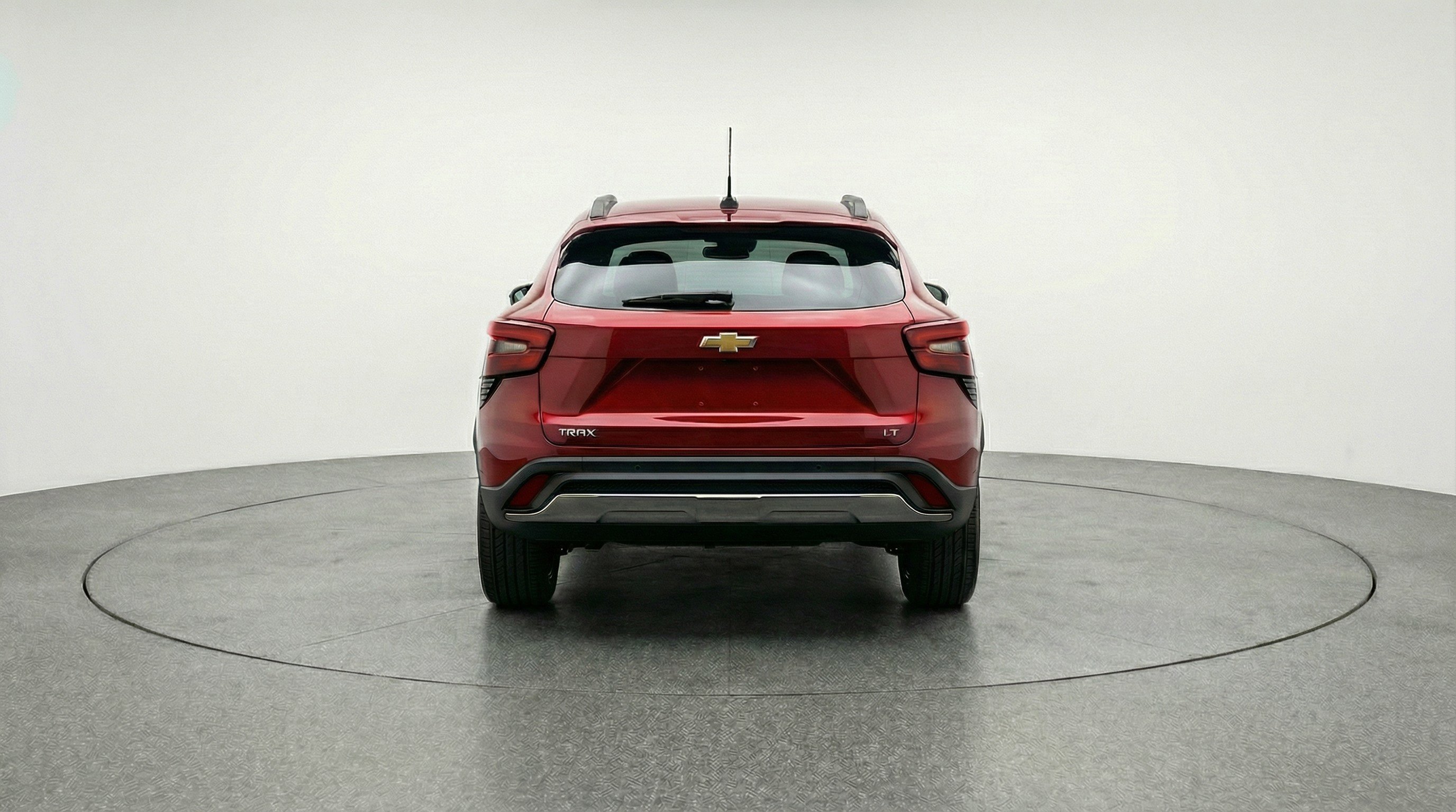 Used 2025 Chevrolet Trax LT w/ LT Convenience Package image 7