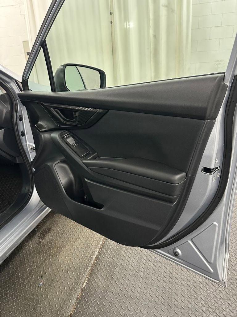 Used 2019 Subaru Impreza 2.0i image 30