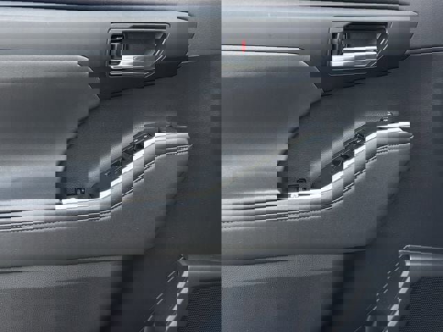 Used 2022 Toyota Highlander XLE image 26