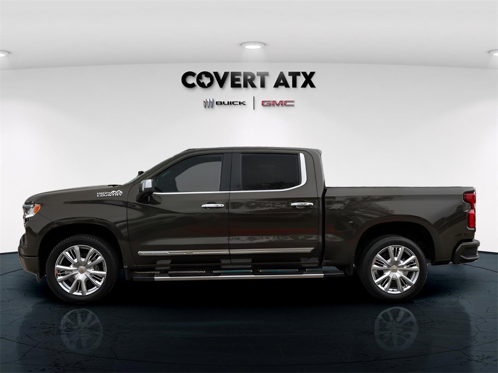 Used 2023 Chevrolet Silverado 1500 High Country w/ High Country Premium Package image 5