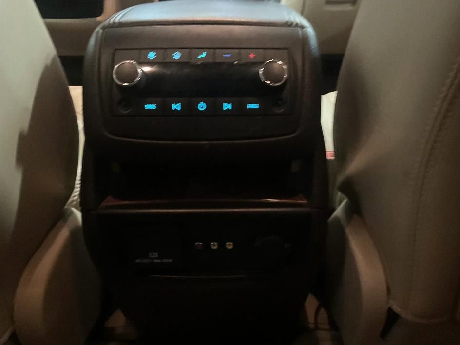 Used 2012 Buick Enclave Leather FWD image 26
