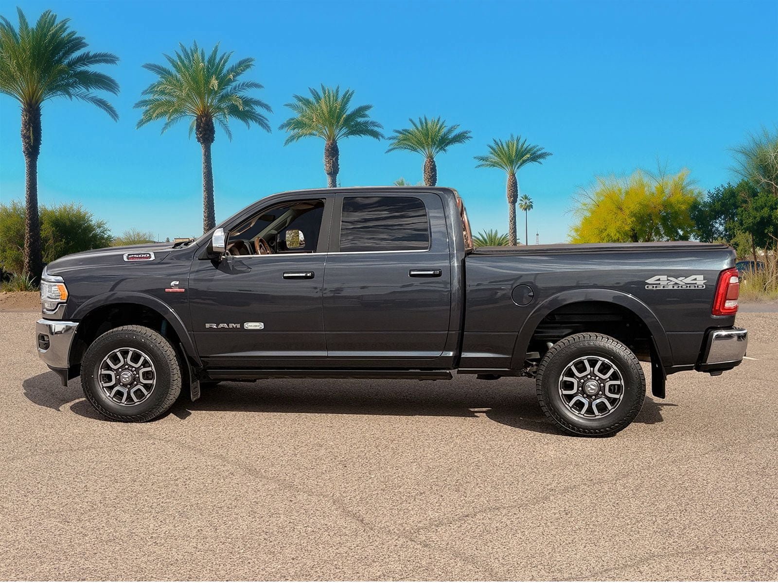 Used 2019 RAM 2500 Limited AWD/4WD image 2