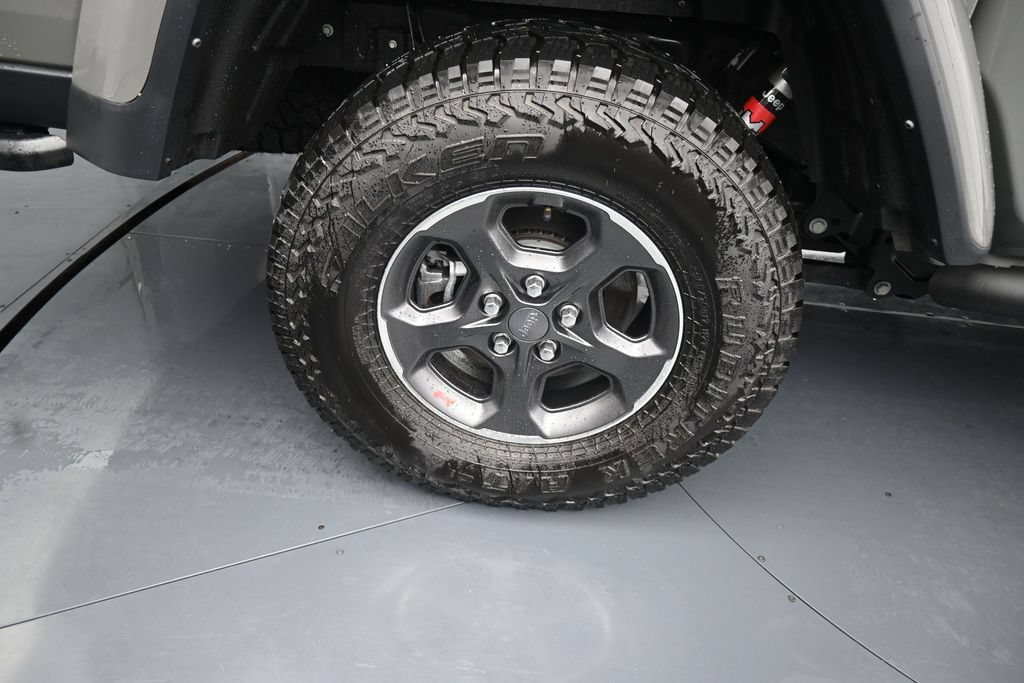 Used 2021 Jeep Gladiator Rubicon AWD/4WD image 10