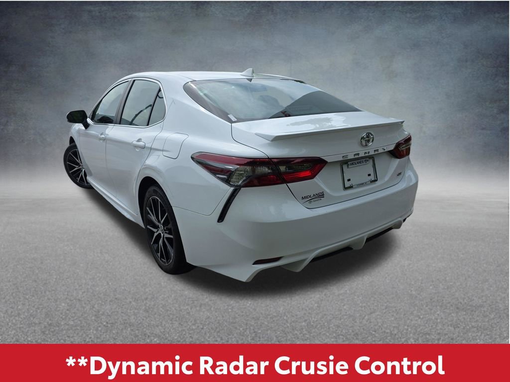 Used 2023 Toyota Camry SE FWD image 6