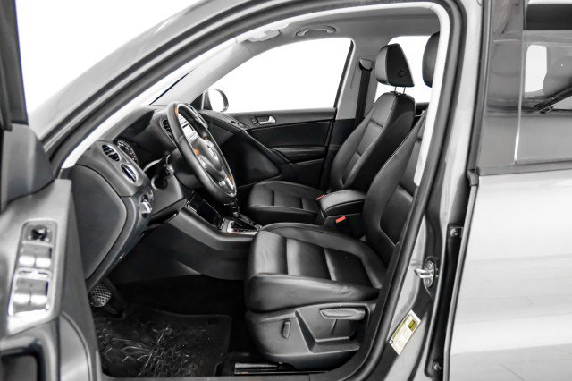Used 2014 Volkswagen Tiguan S AWD/4WD image 24