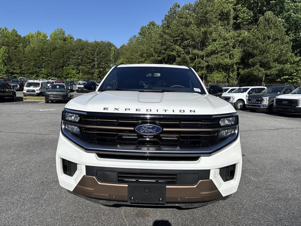 Used 2025 Ford Expedition King Ranch AWD/4WD image 2