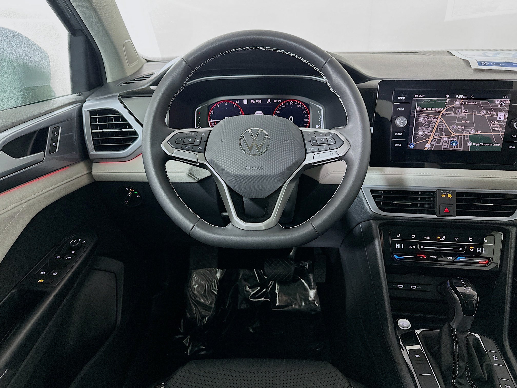 New 2026 Volkswagen Taos SEL AWD/4WD image 22