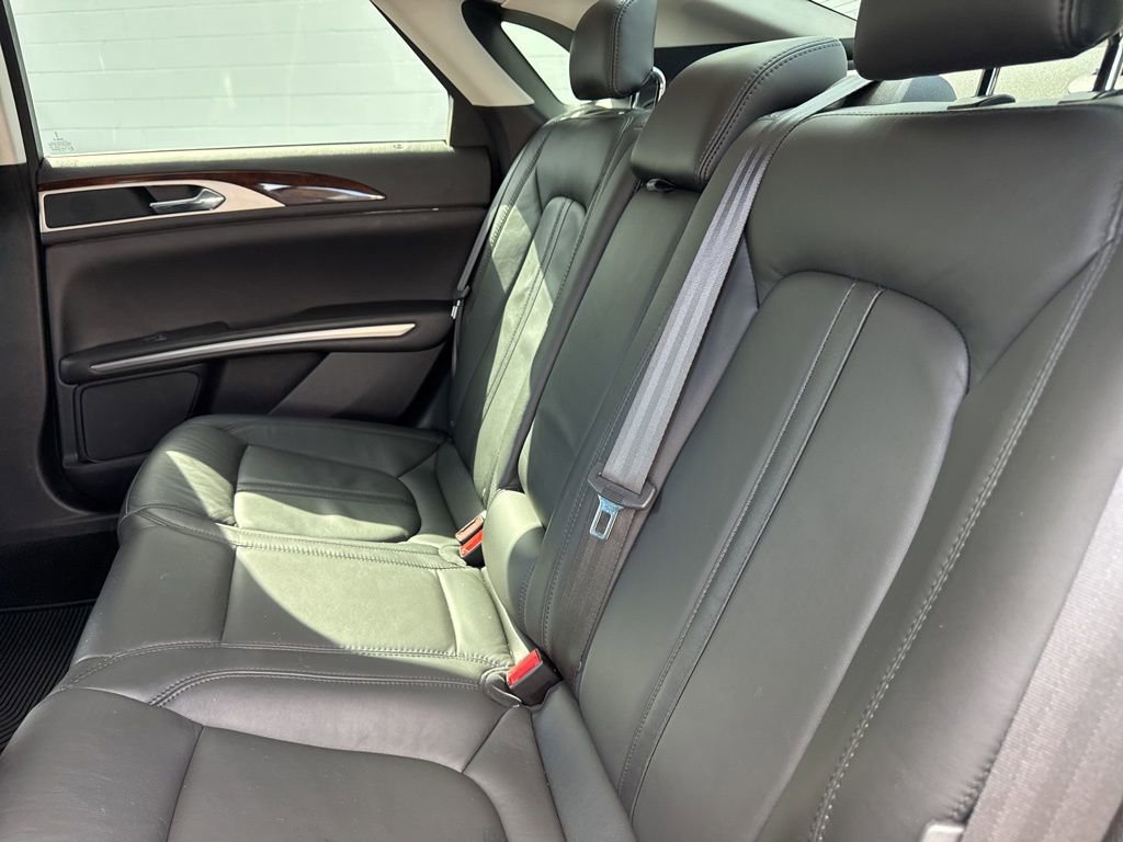 Used 2013 Lincoln MKZ FWD image 13