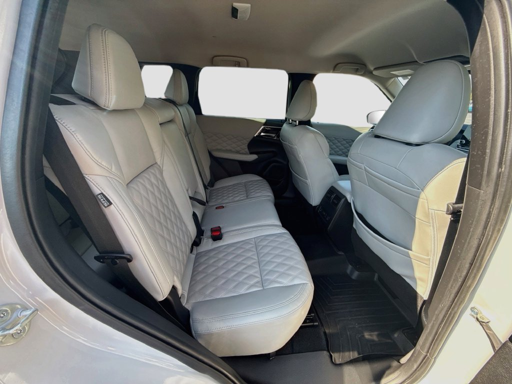 Used 2022 Mitsubishi Outlander SEL AWD/4WD image 33