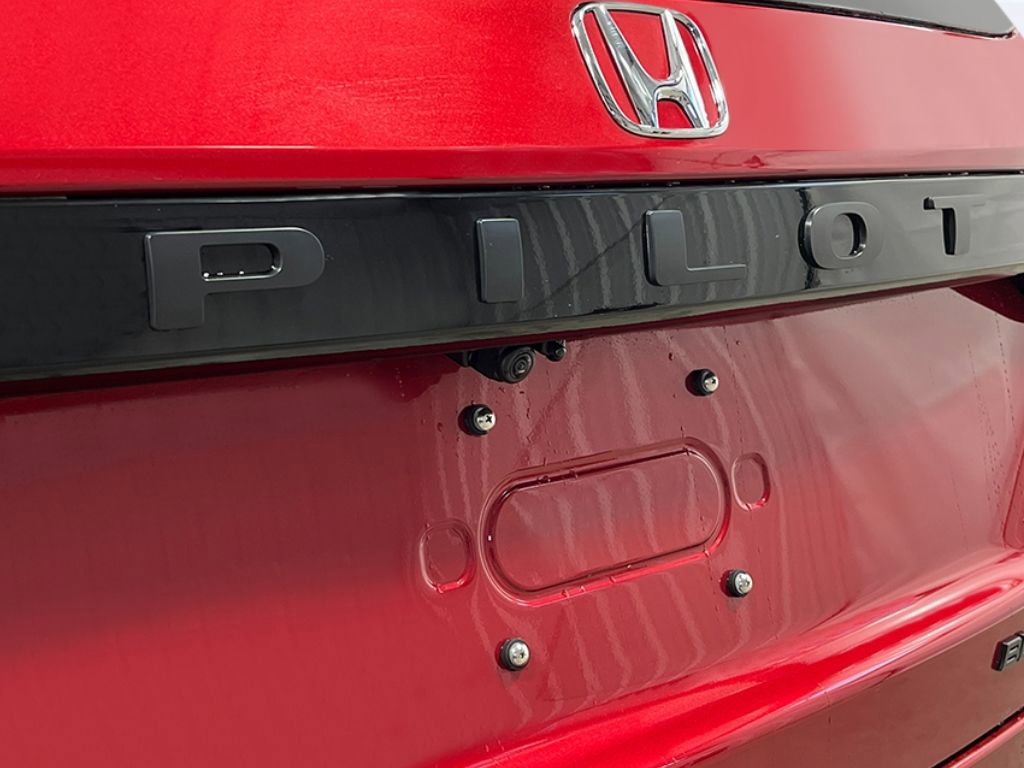 New 2026 Honda Pilot Black Edition image 9