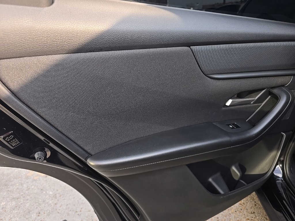 Used 2025 MAZDA CX-90 3.3 Turbo w/ Select Package image 33