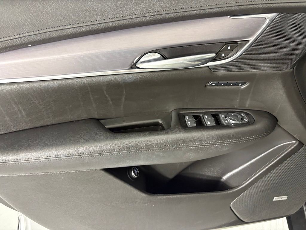 Used 2019 Cadillac XT5 Premium Luxury FWD image 19
