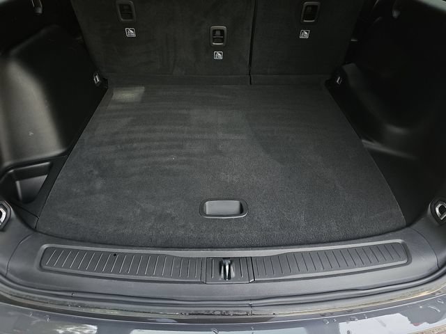 Used 2025 Jeep Grand Cherokee Altitude AWD/4WD image 20