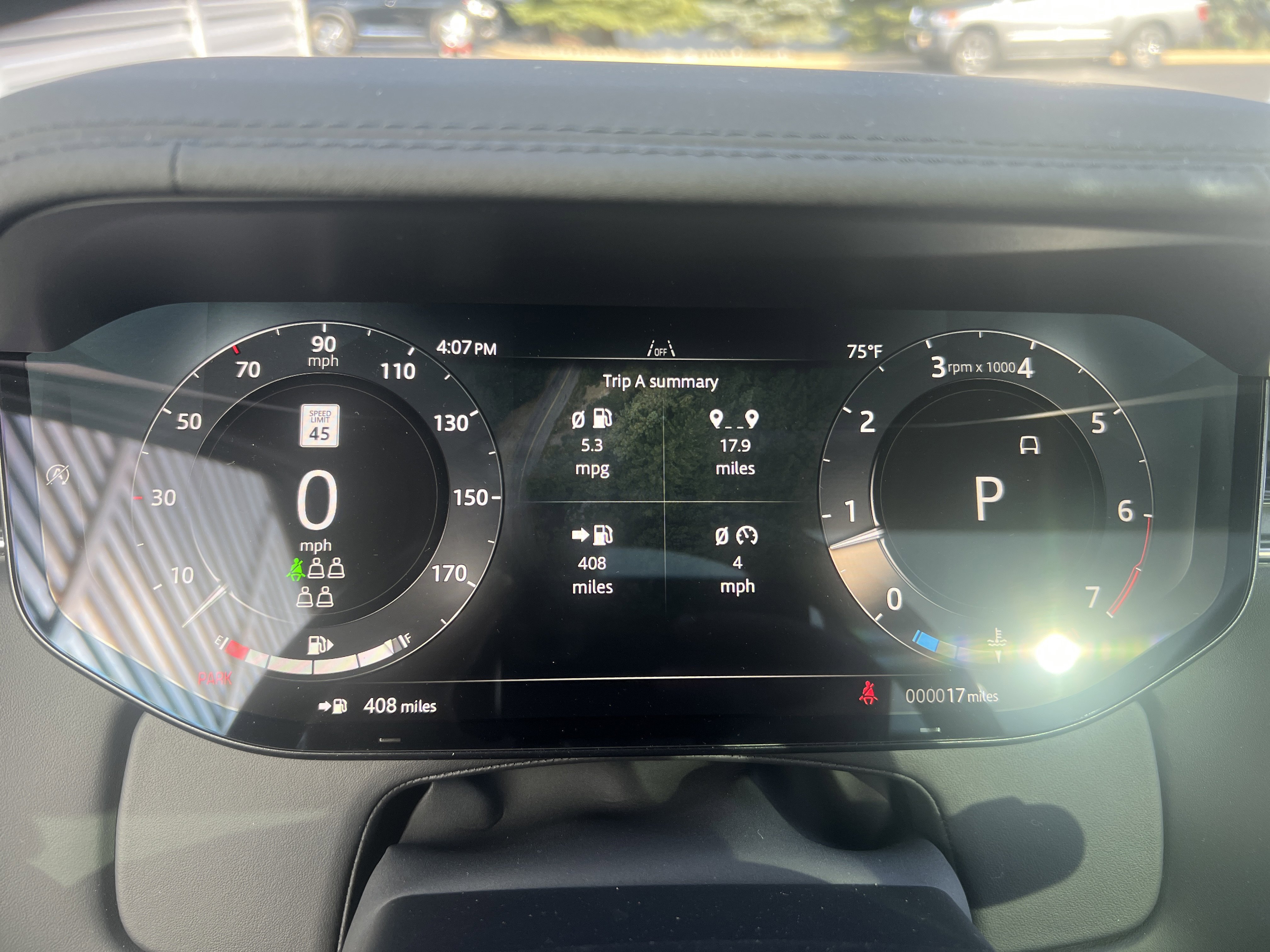 New 2025 Land Rover Range Rover Long Wheelbase SE image 13