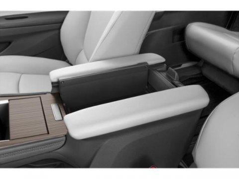 Used 2024 Toyota Sienna XLE FWD image 14