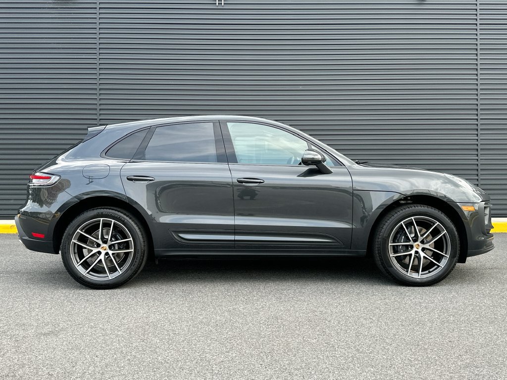 New 2026 Porsche Macan AWD/4WD image 8