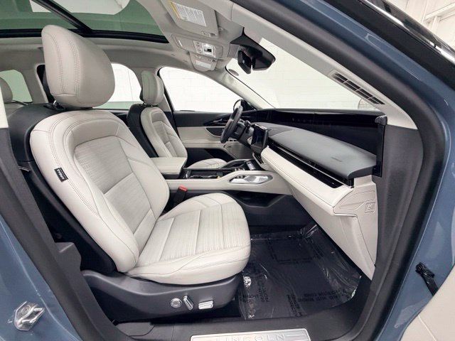 Used 2026 Lincoln Nautilus Reserve AWD/4WD image 29