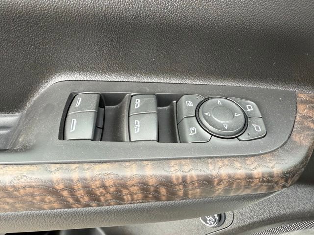 Used 2023 GMC Acadia Denali image 12