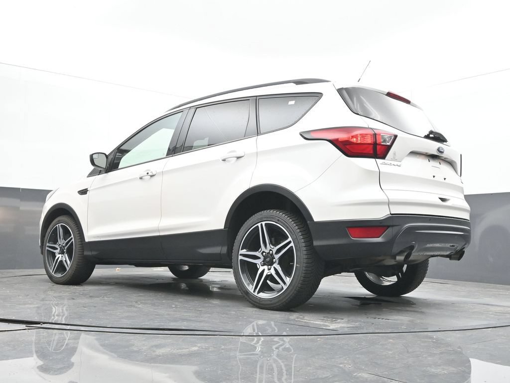 Used 2019 Ford Escape SEL AWD/4WD image 30