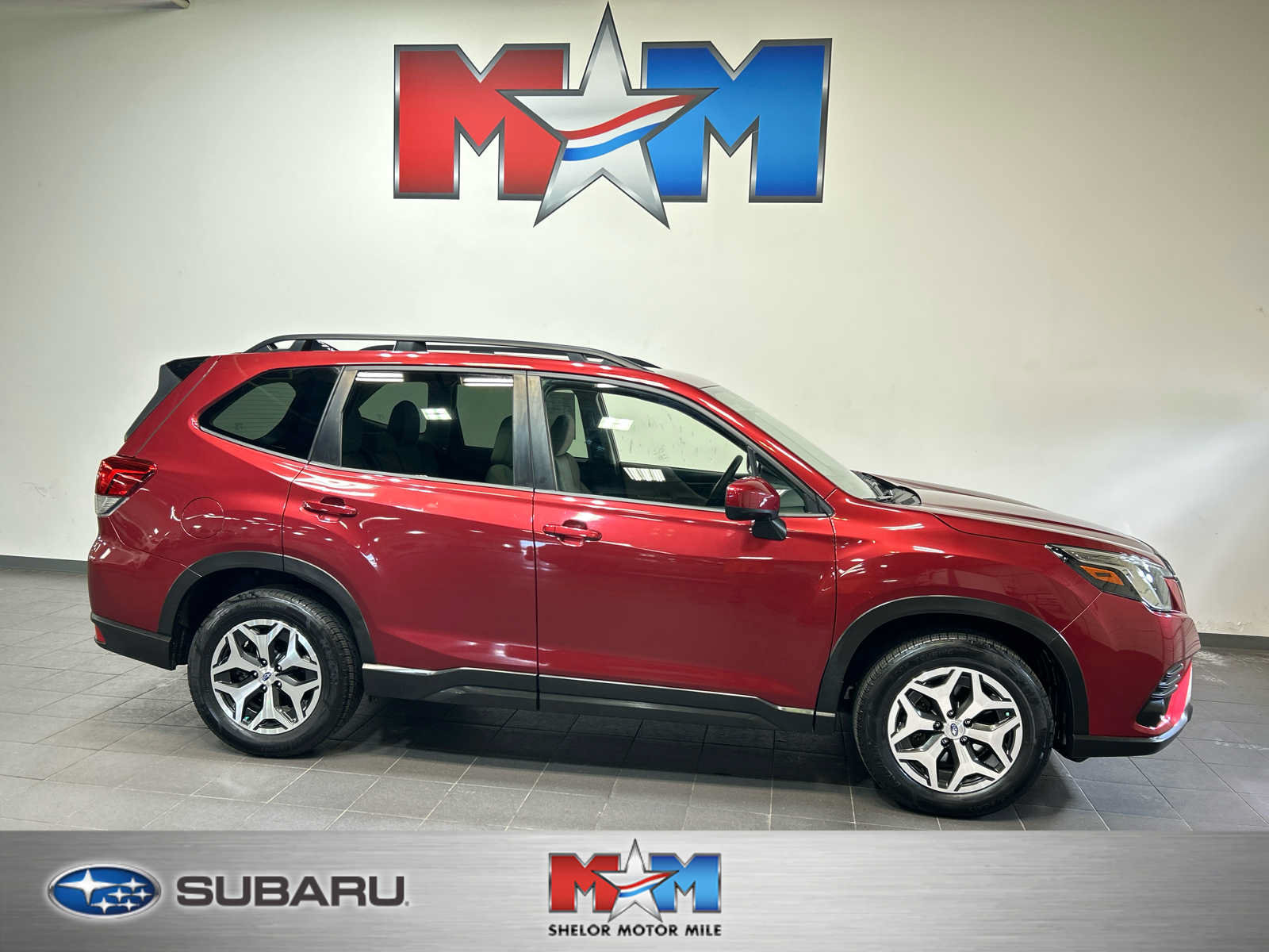 Used 2024 Subaru Forester Premium AWD/4WD image 1