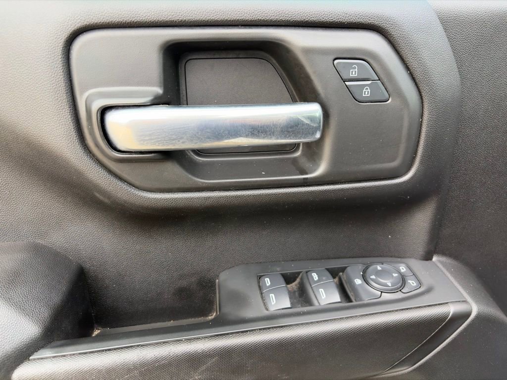 Used 2025 Chevrolet Silverado 1500 W/T w/ WT Value Package AWD/4WD image 13