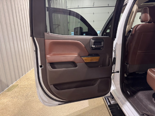 Used 2019 Chevrolet Silverado 3500 High Country w/ Duramax Plus Package AWD/4WD image 18