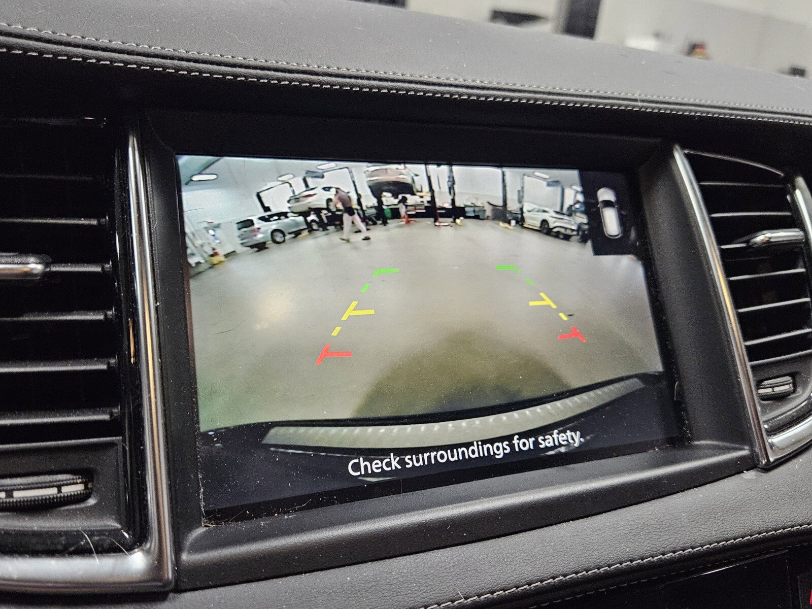 Certified 2025 INFINITI QX50 Luxe w/ Accent Package image 22