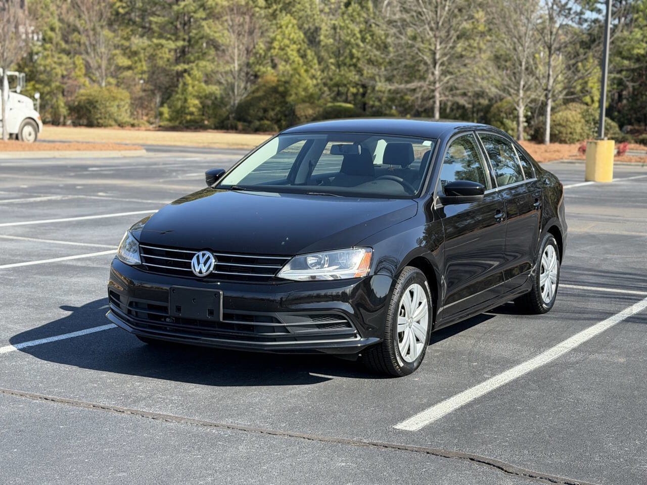 Used 2017 Volkswagen Jetta S image 3