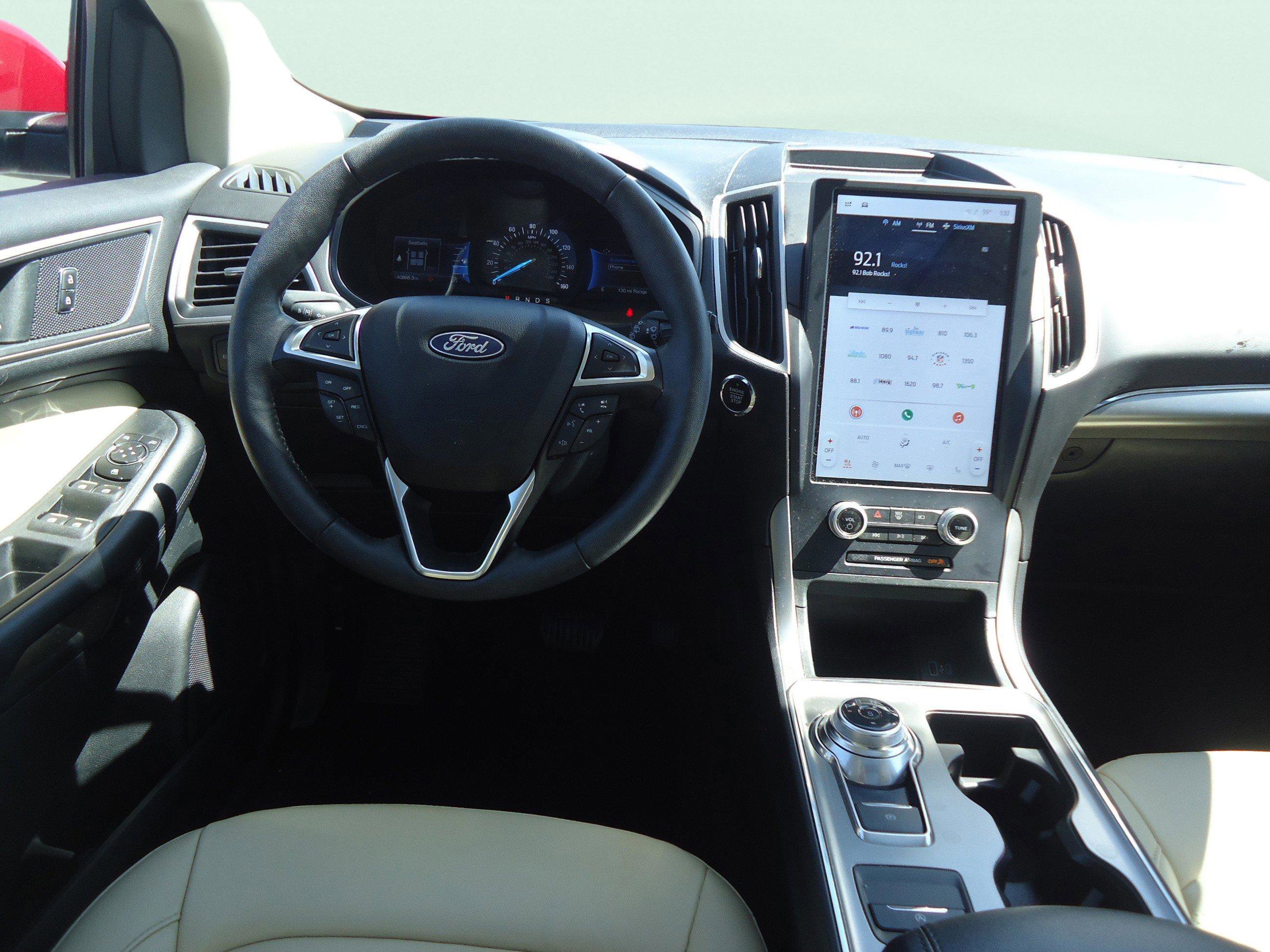 Used 2022 Ford Edge SEL w/ Convenience Package image 11