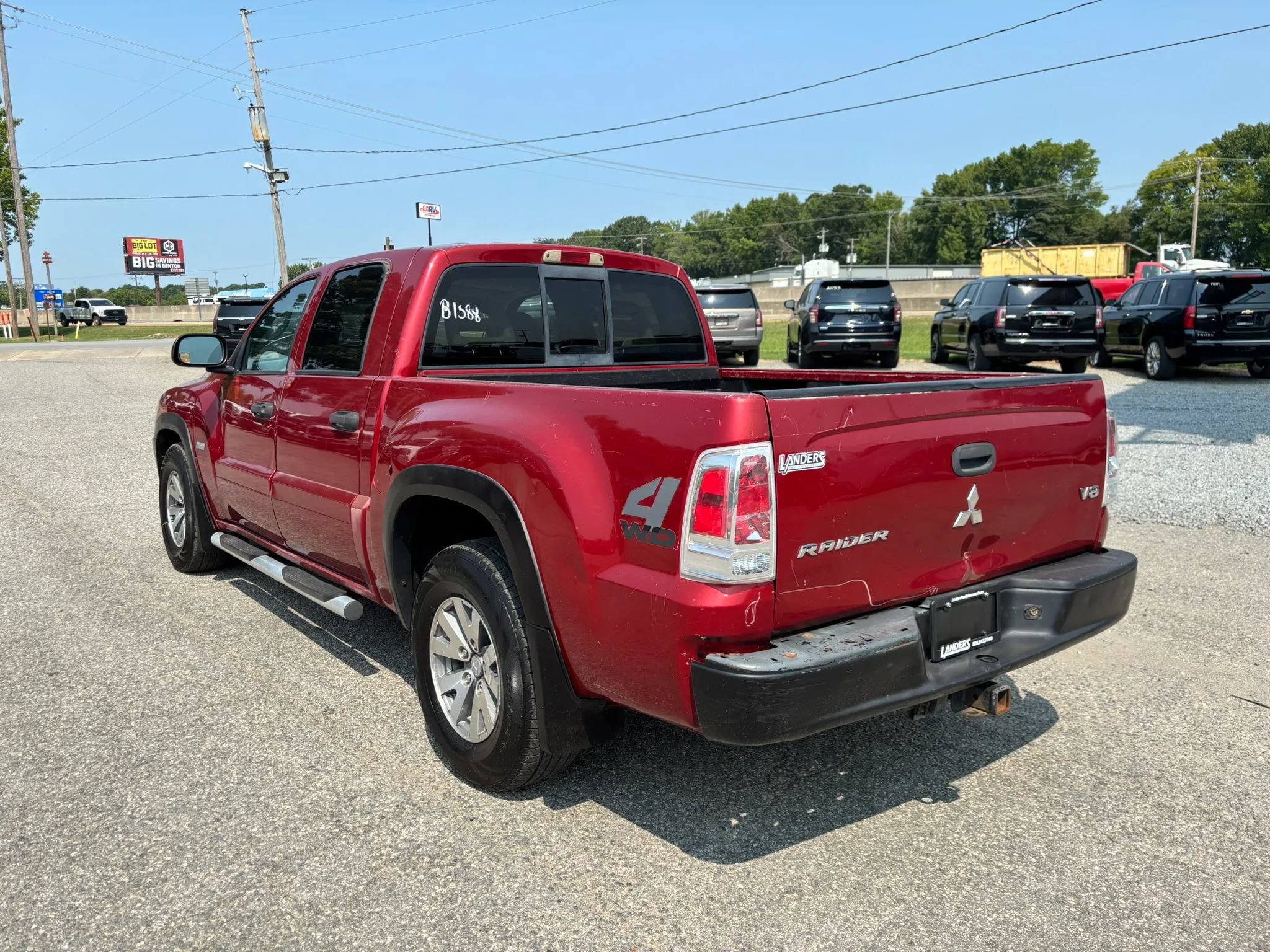 Used 2006 Mitsubishi Raider DuroCross AWD/4WD image 3