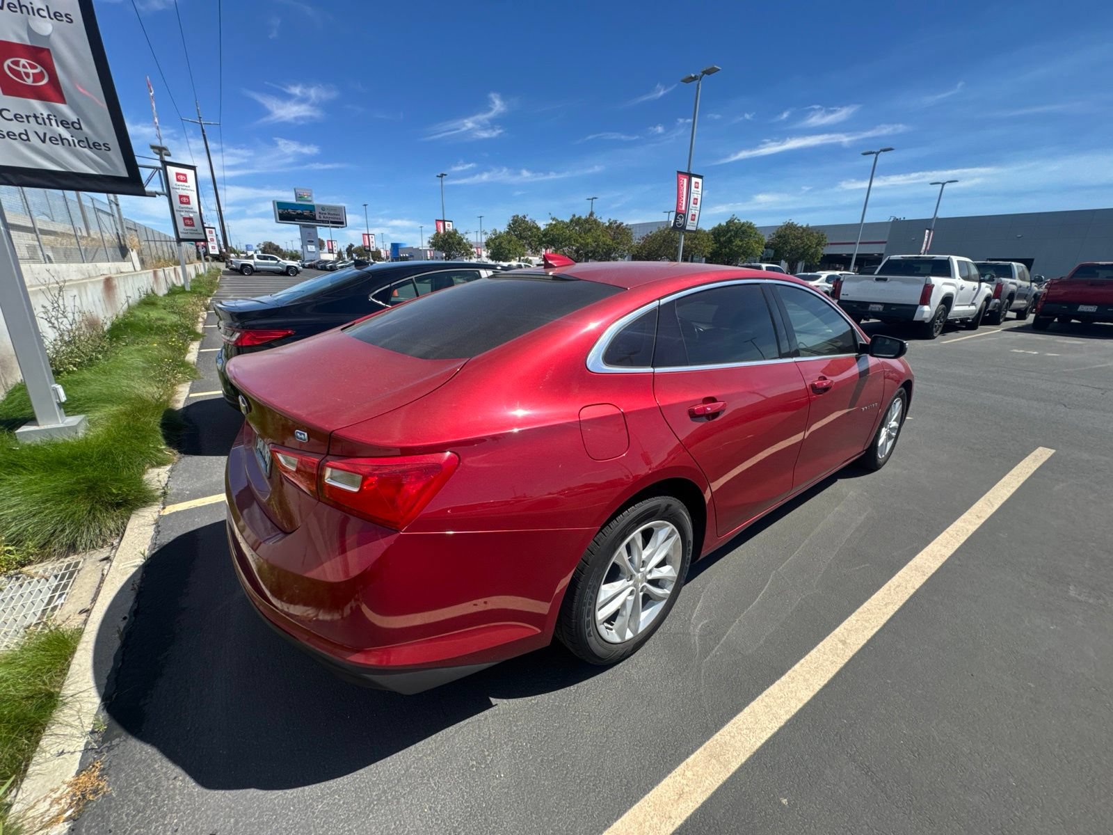 Used 2016 Chevrolet Malibu Hybrid w/ Leather Package FWD image 6
