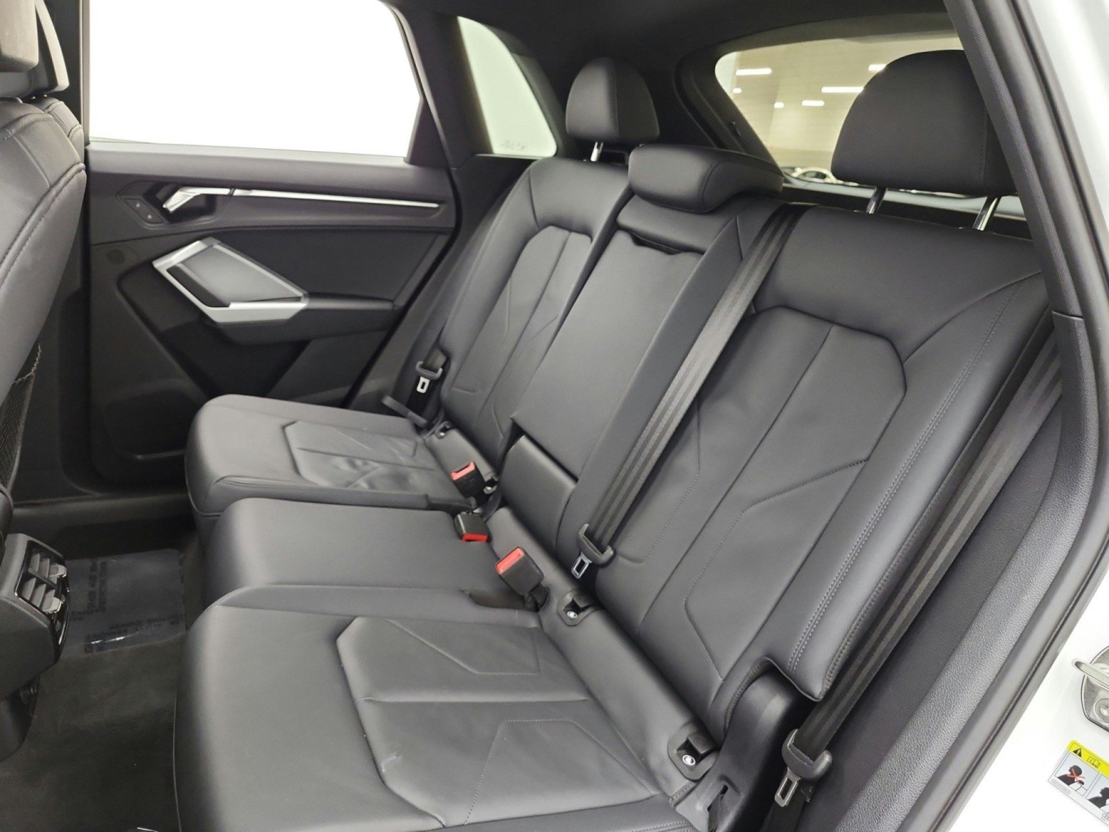 Used 2024 Audi Q3 2.0T Premium w/ Convenience Package AWD/4WD image 13