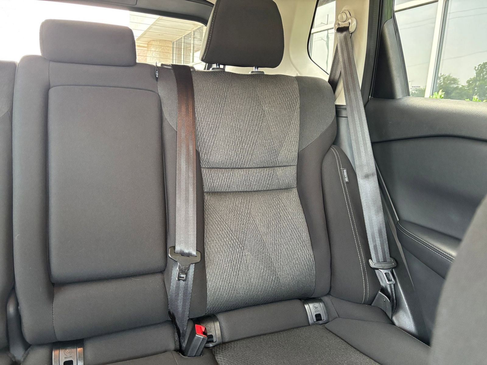 Used 2025 Nissan Rogue SV AWD/4WD image 39