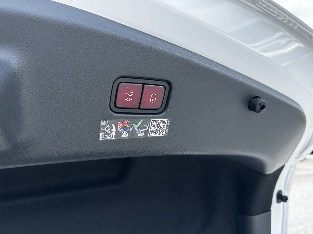 New 2026 Mercedes-Benz CLE 450 4MATIC Coupe image 21